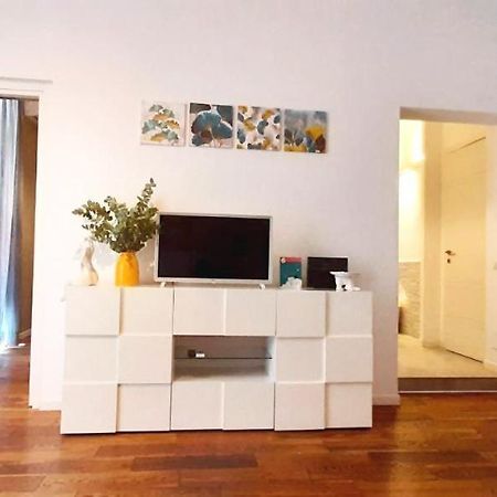 Cheerful Flat In Funky Rome Apartment Exterior photo